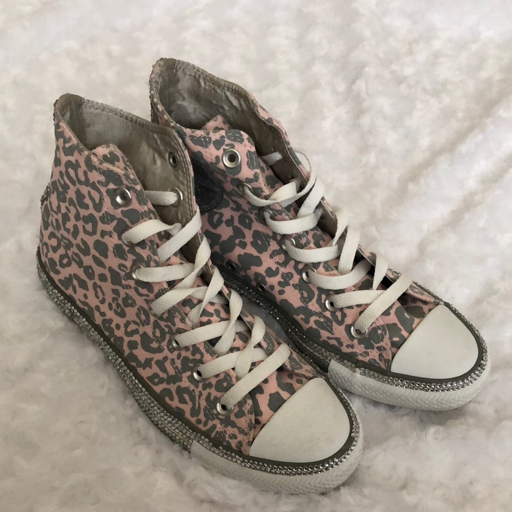 Bedazzled Leopard Converse!